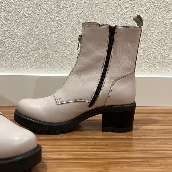 Off-White Boots Size 8 - Picture 4 of 11